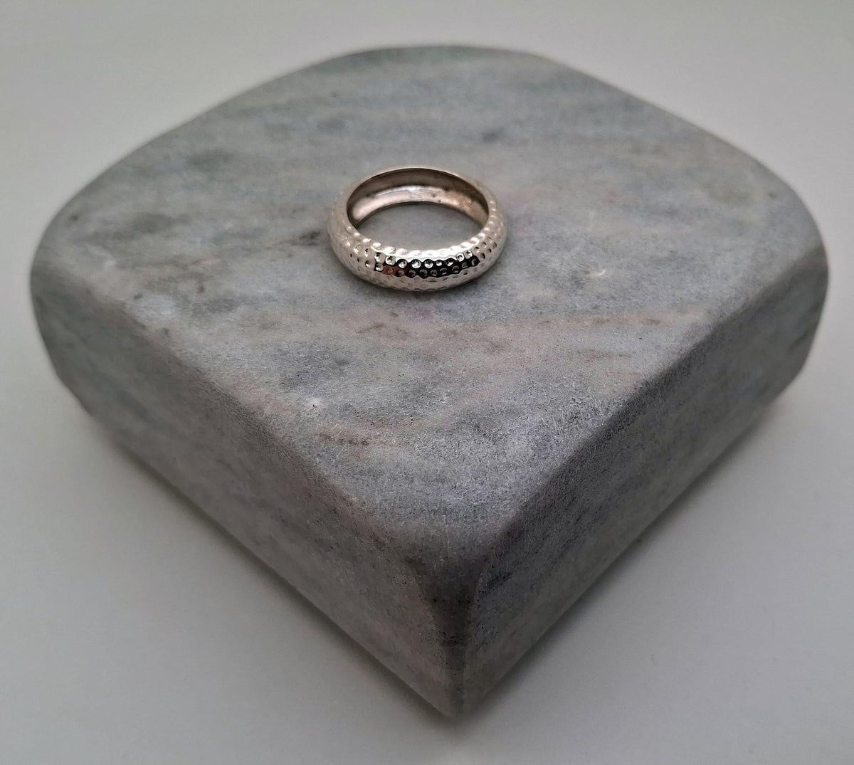 Exotic Reptile Print Ring | Shagreen Texture Band, additional detail