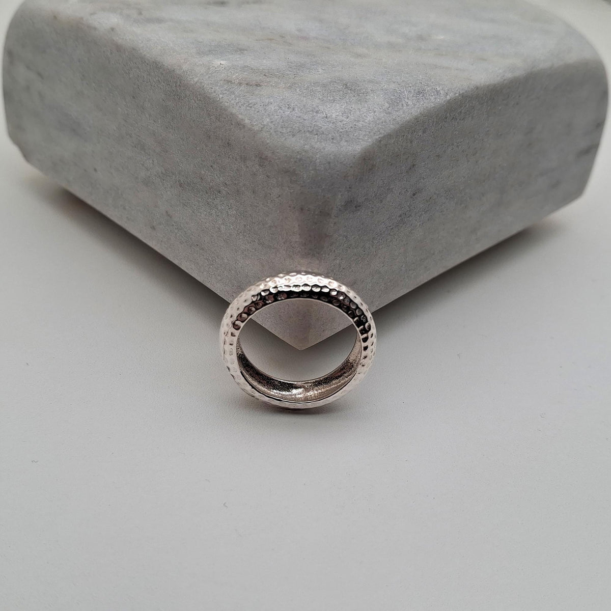 Exotic Reptile Print Ring | Shagreen Texture Band, close-up detail