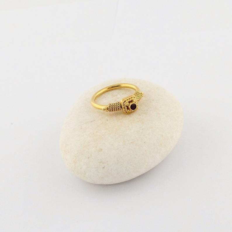 Ancient Greek Garnet Ring | Archaic Granulation Band, additional detail