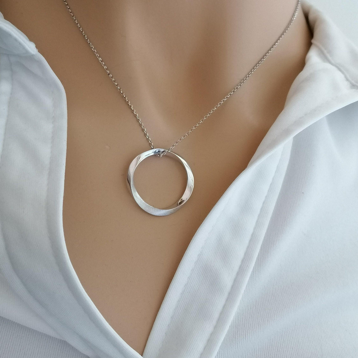 Mobius Necklace | Eternity Infinity Circle, front view