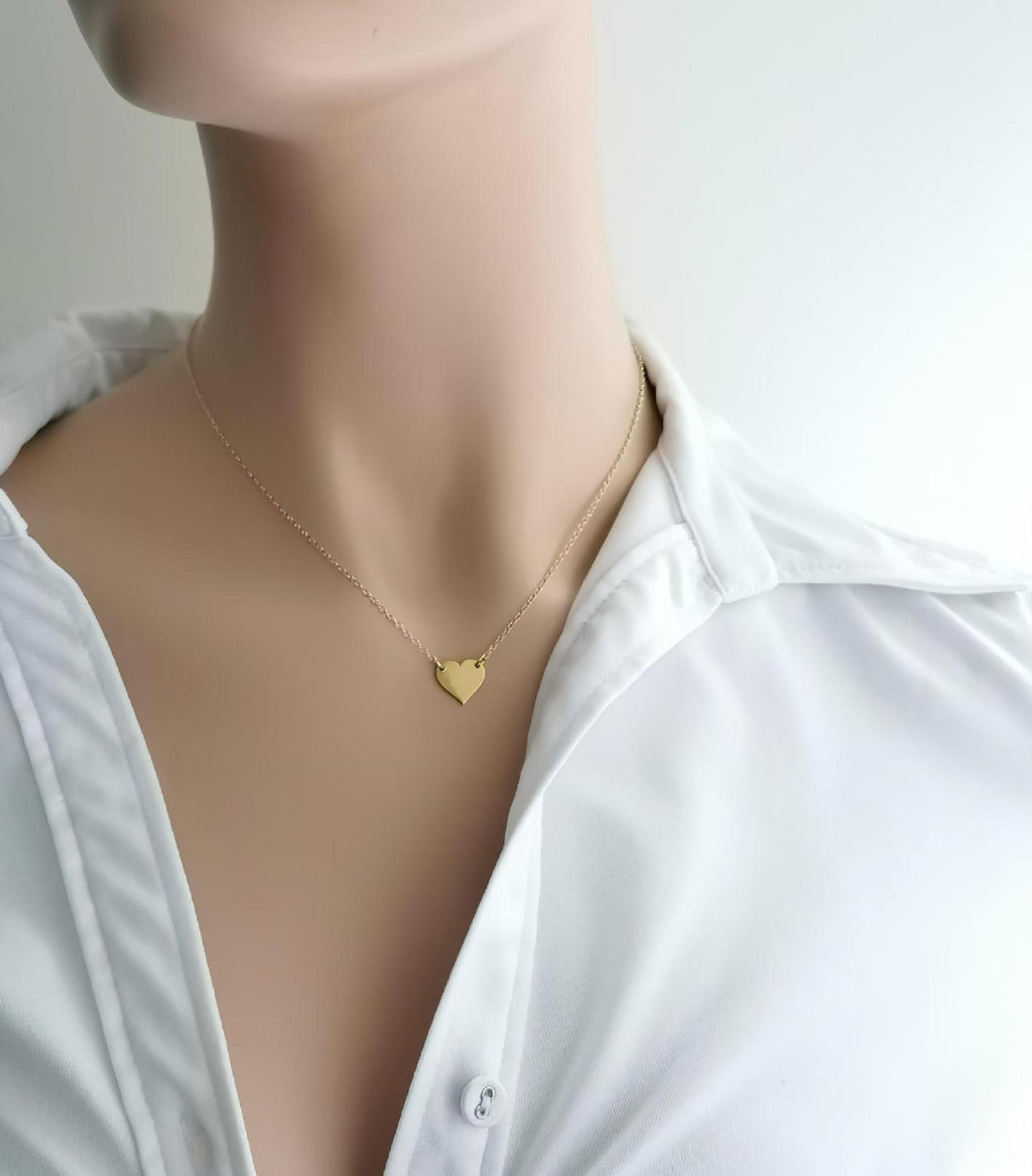 Minimalist Heart Necklace | Dainty Pendant, front view
