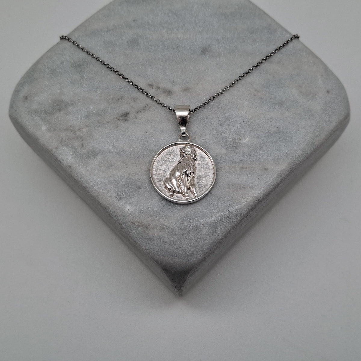 Labrador Retriever Medallion | Loyal Companion Talisman, additional detail