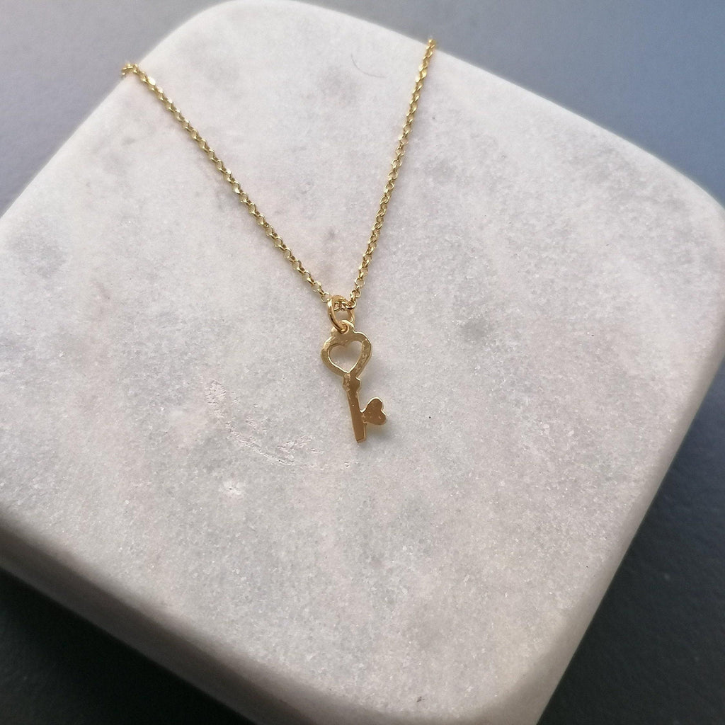 Dainty Key Necklace | Symbol of New Beginnings, close-up detail