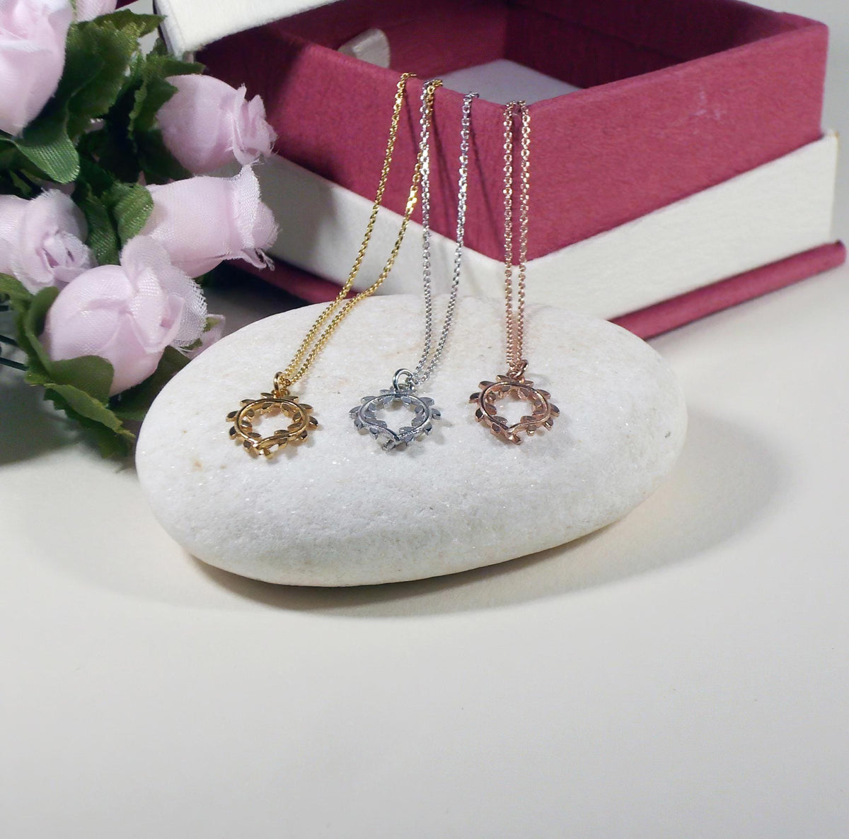 Olive Branch Necklace | Peace & Hope Laurel | 14K Solid Gold, front view