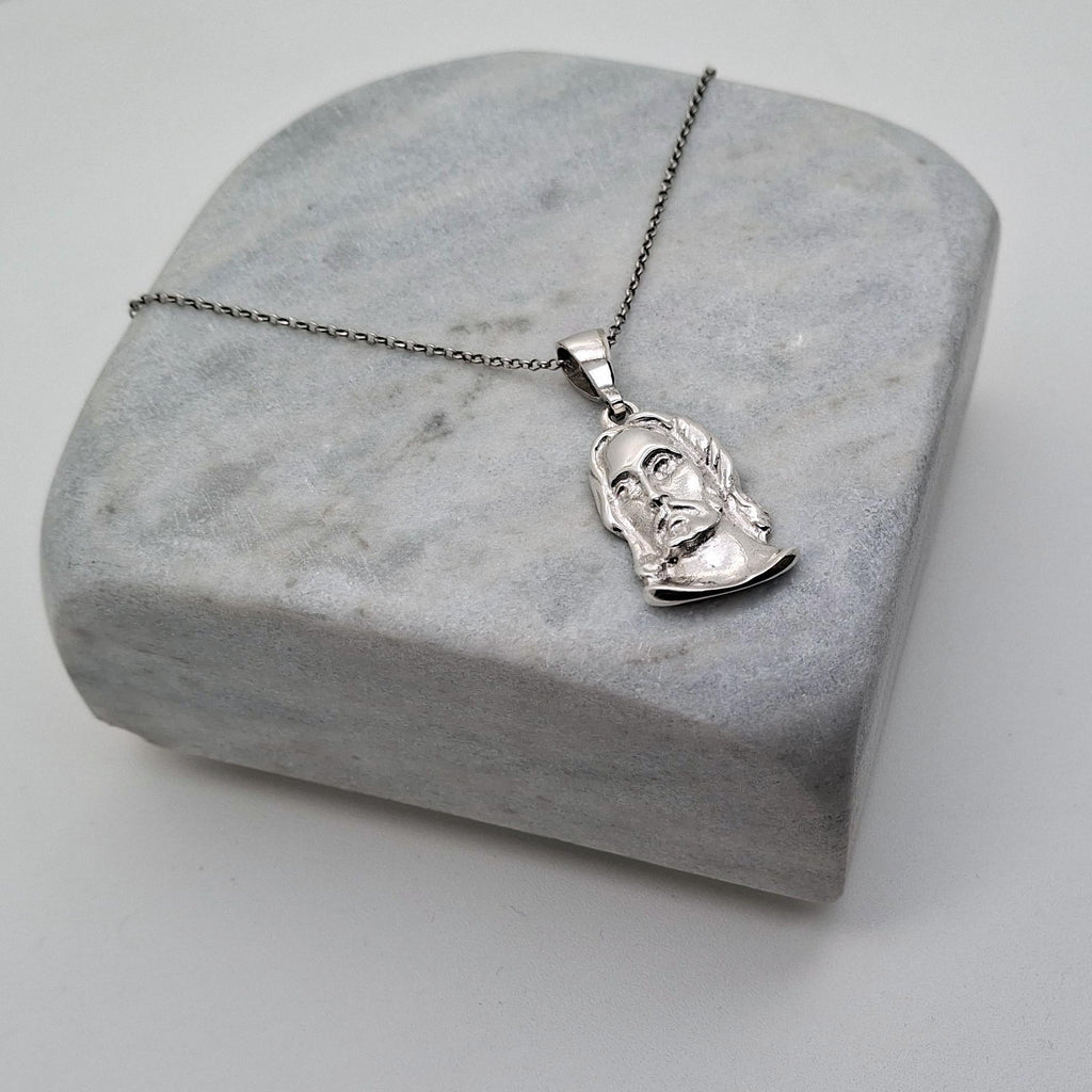 Jesus Christ Head Necklace | Detailed Christian Faith Pendant, close-up detail