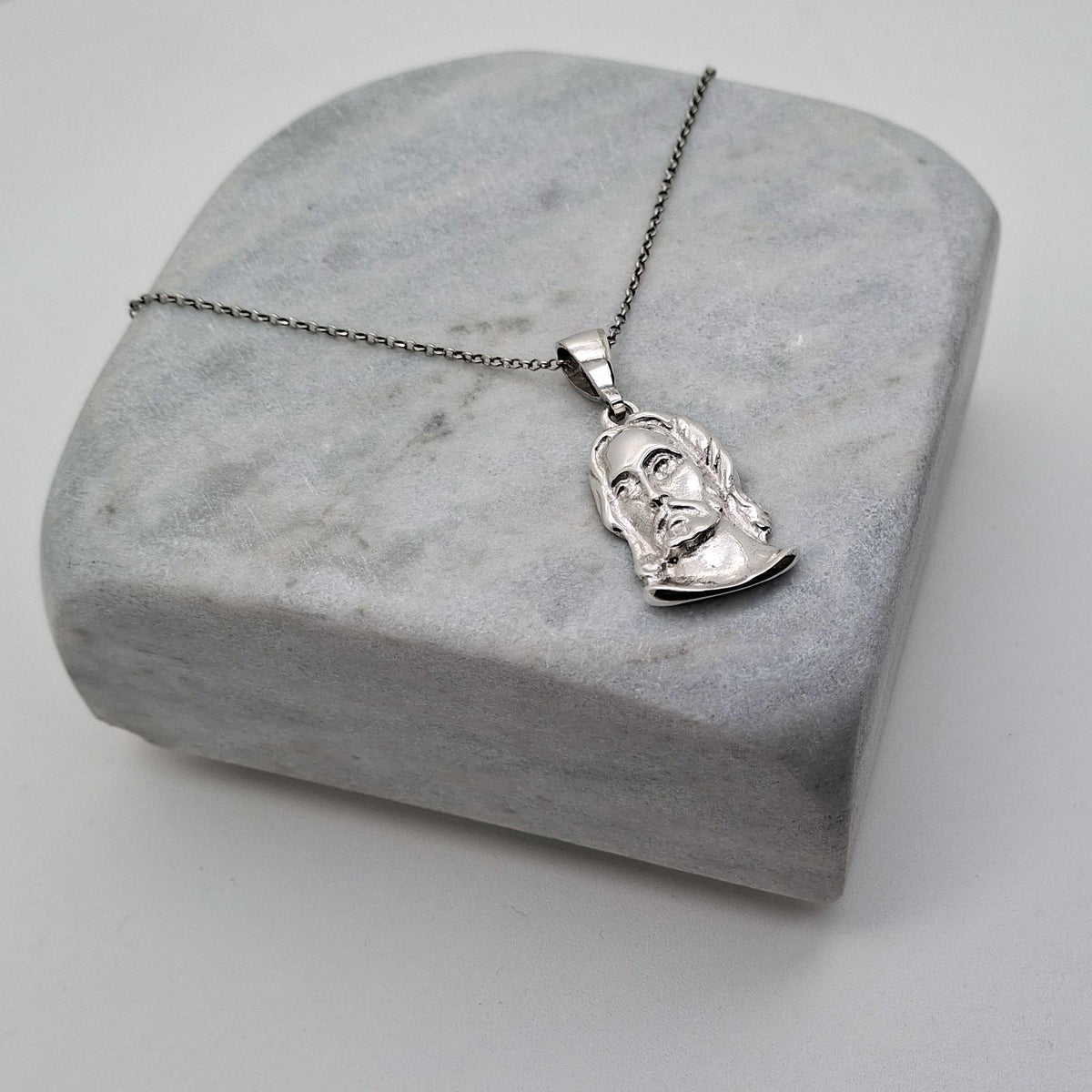 Jesus Christ Head Necklace | Detailed Christian Faith Pendant, close-up detail