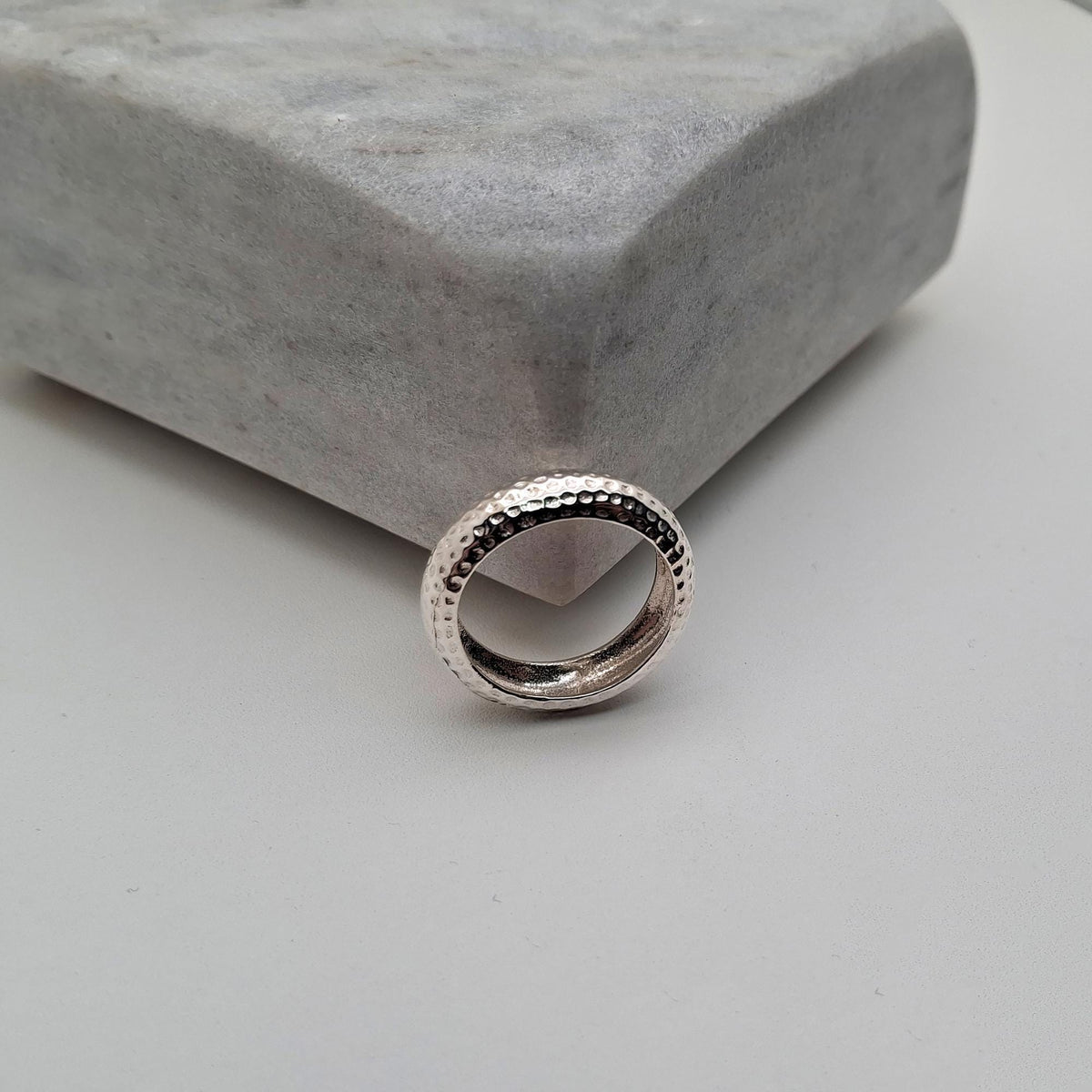 Exotic Reptile Print Ring | Shagreen Texture Band, alternate angle