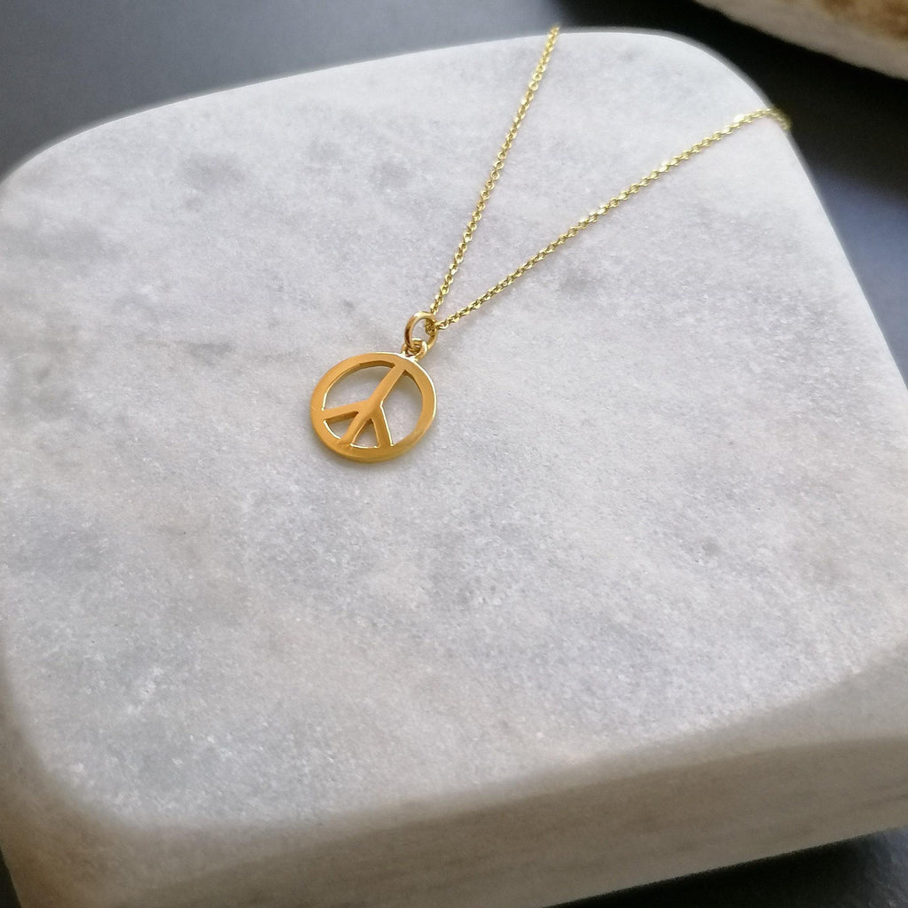 Dainty Peace Sign Necklace | Minimalist Serenity Talisman, additional detail